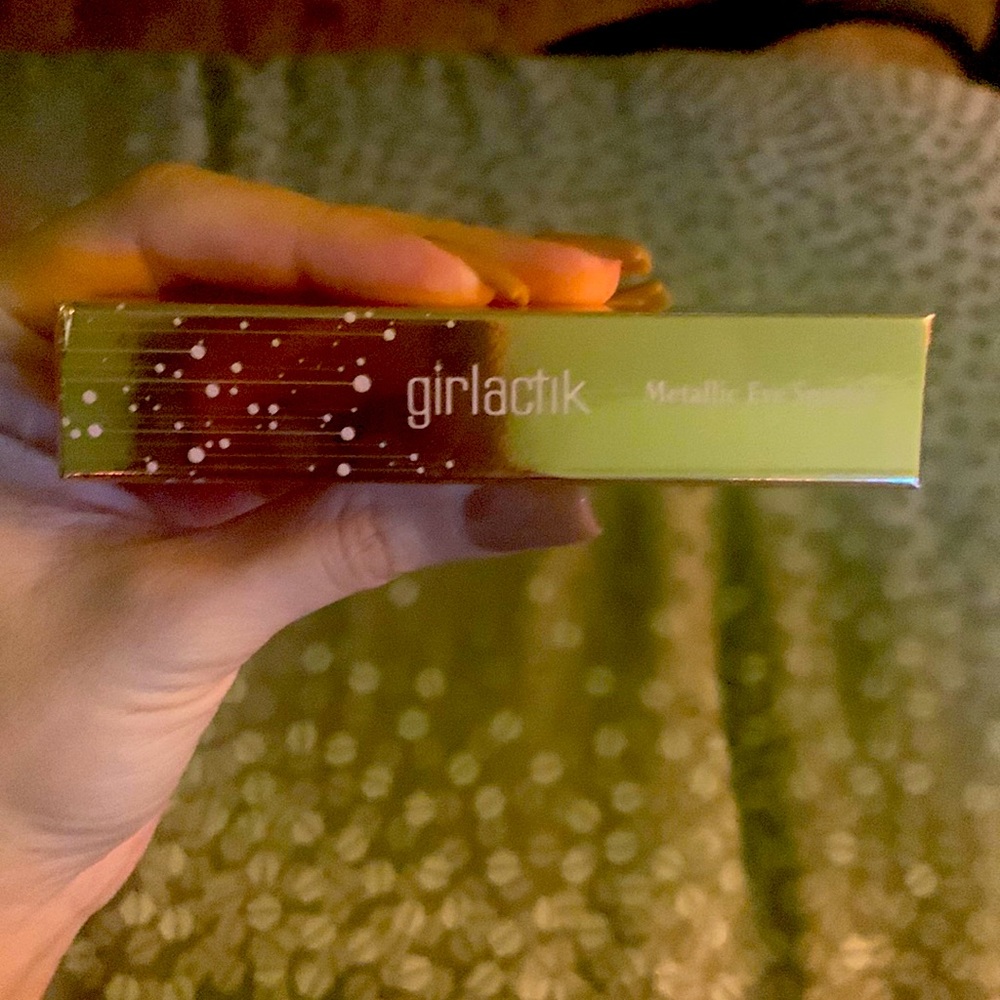 Girlactik Metallic Eye Sparkle